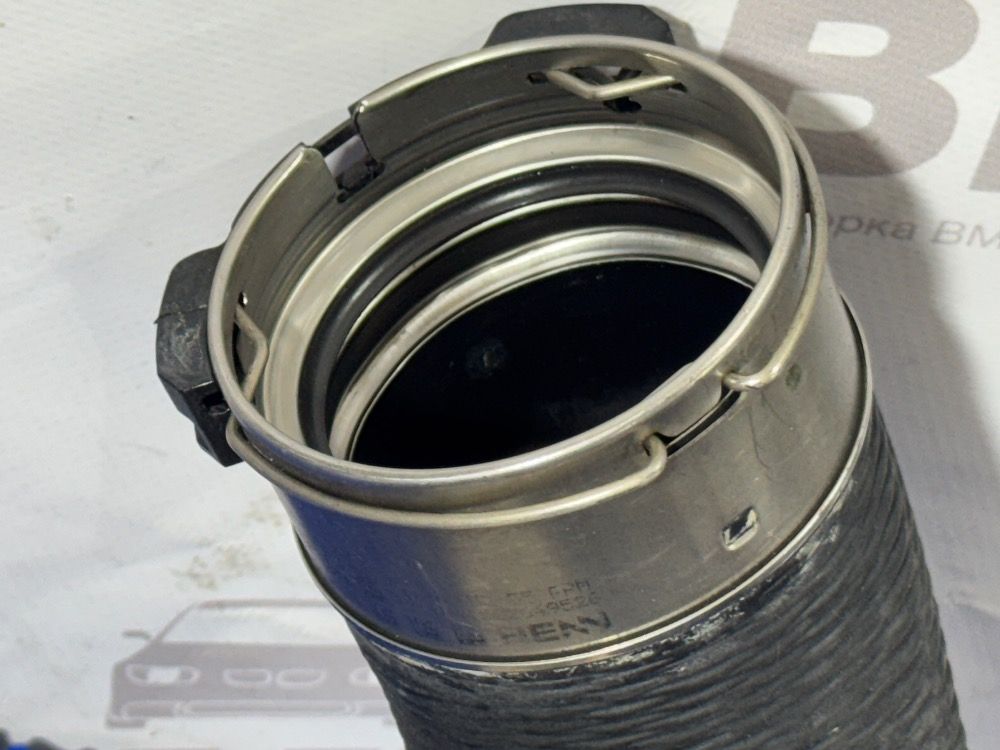 Патрубок интеркулера BMW F10 с мотором N20B20