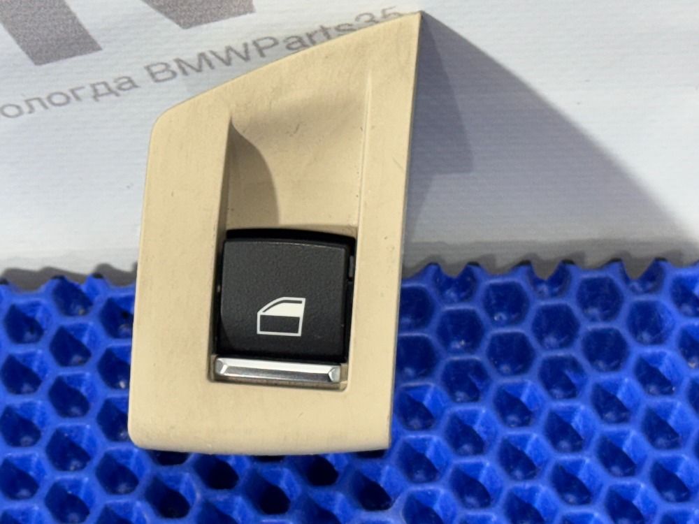 Кнопка cтеклоподъемника  BMW F10, F07, F01