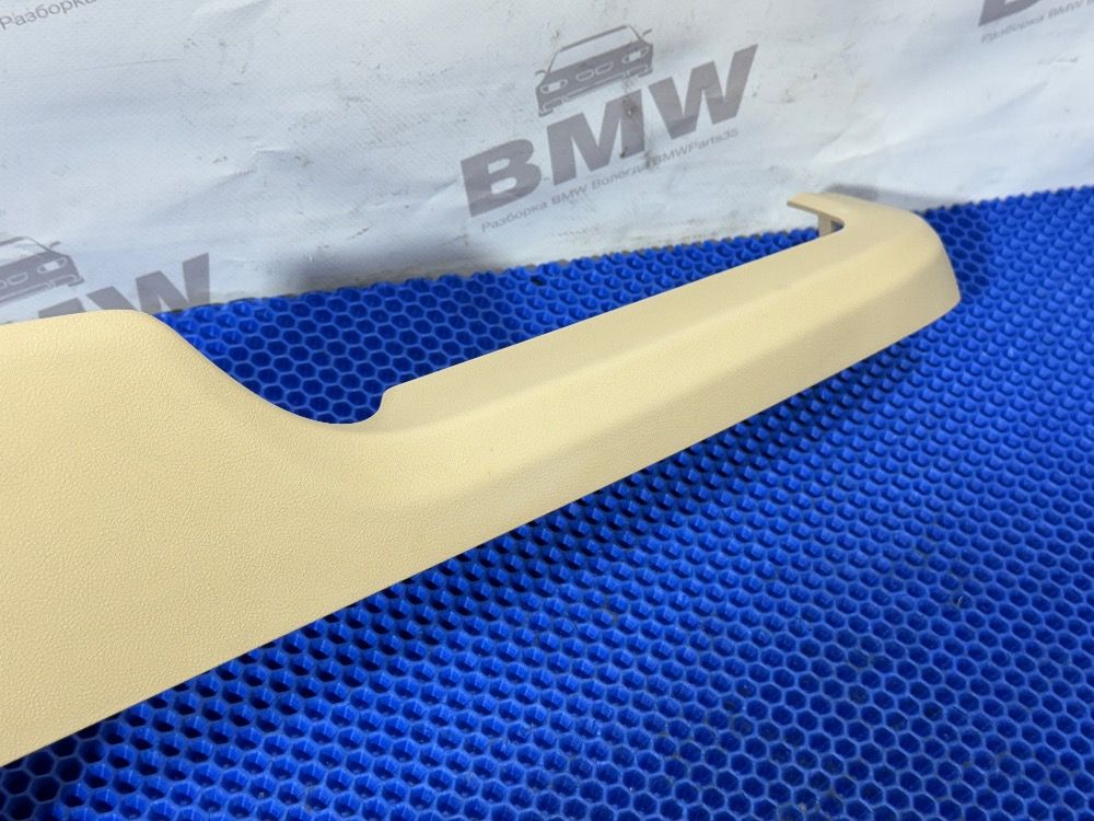 Накладка правого сидения BMW F10 LCI цвет VENETOBE