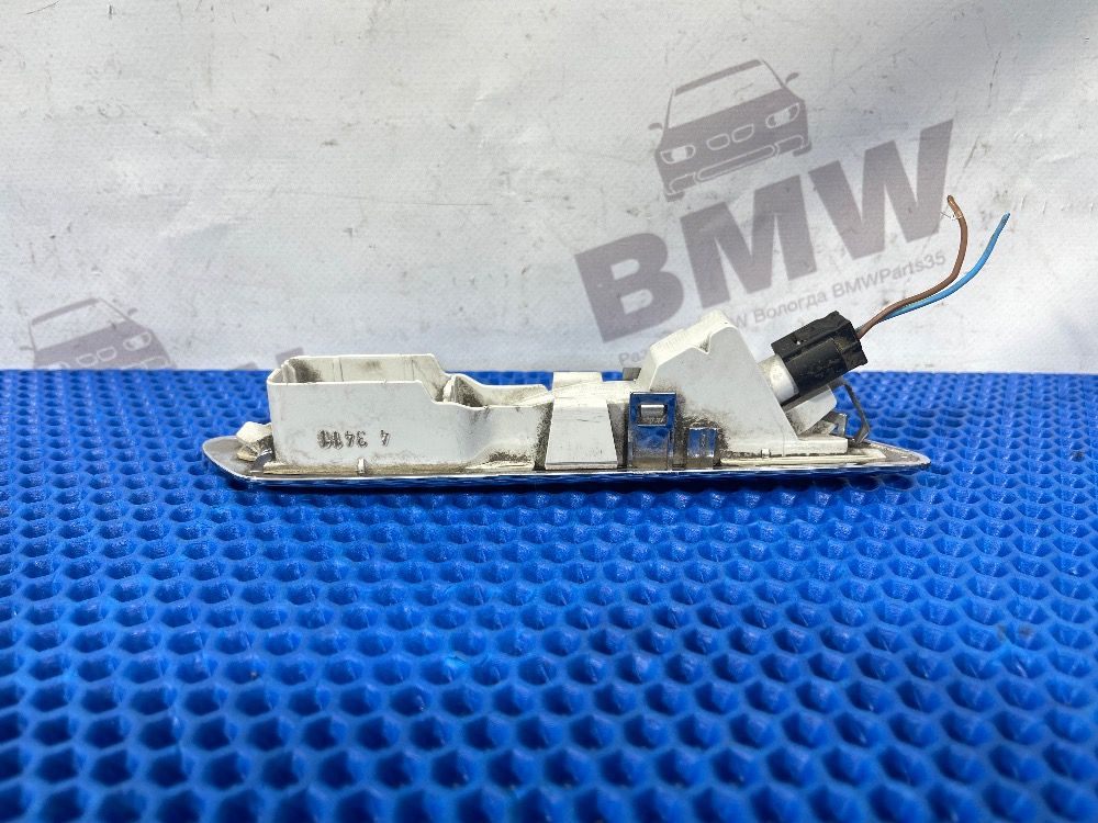 Повторитель поворота правый BMW F10 дорест
