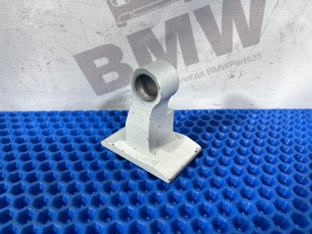 Петля передней правой двери верхняя BMW F30, F20