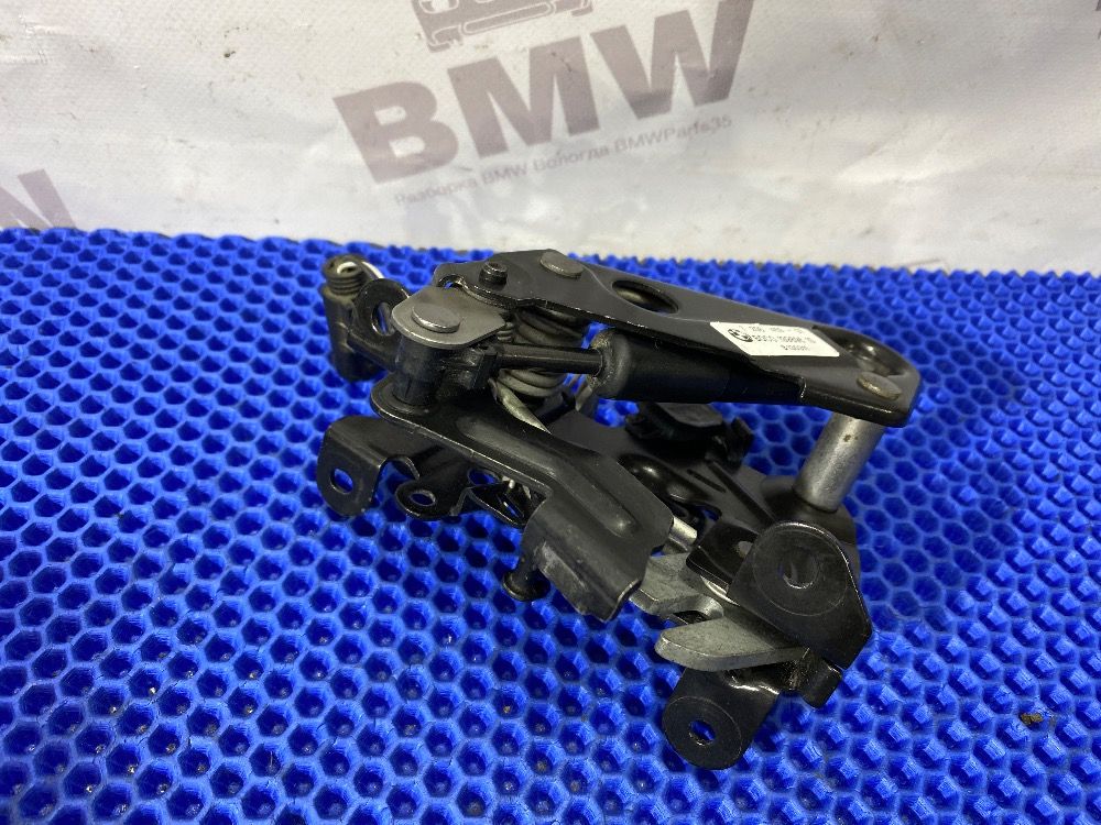 Замок капота BMW F10, F07, F01 левый
