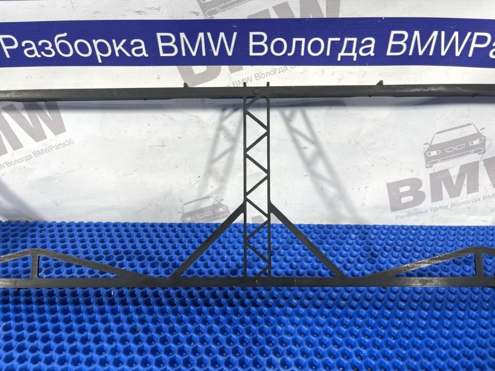 Рамка доп. радиатора  BMW F10, F01 Hybrid