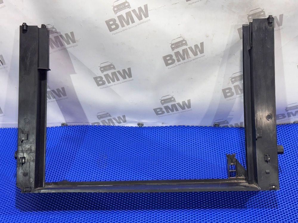 Рамка радиаторов BMW F10, F01