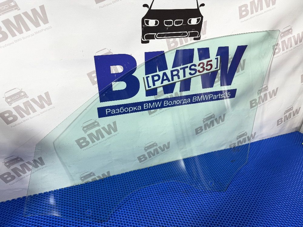 Переднее правое стекло BMW F30, F80