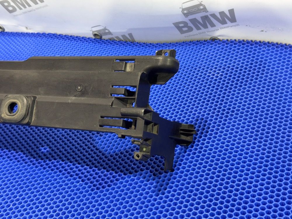 Рамка радиатора BMW F10, F01, F07