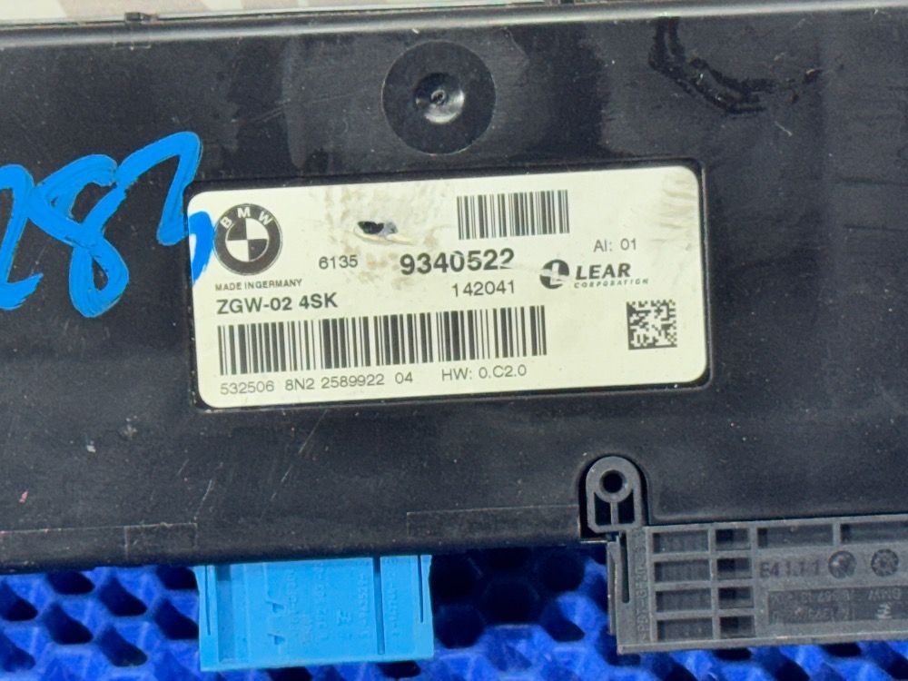 Эбу ZGW-02 4sk  BMW F10, F01, F07 дефект крепления