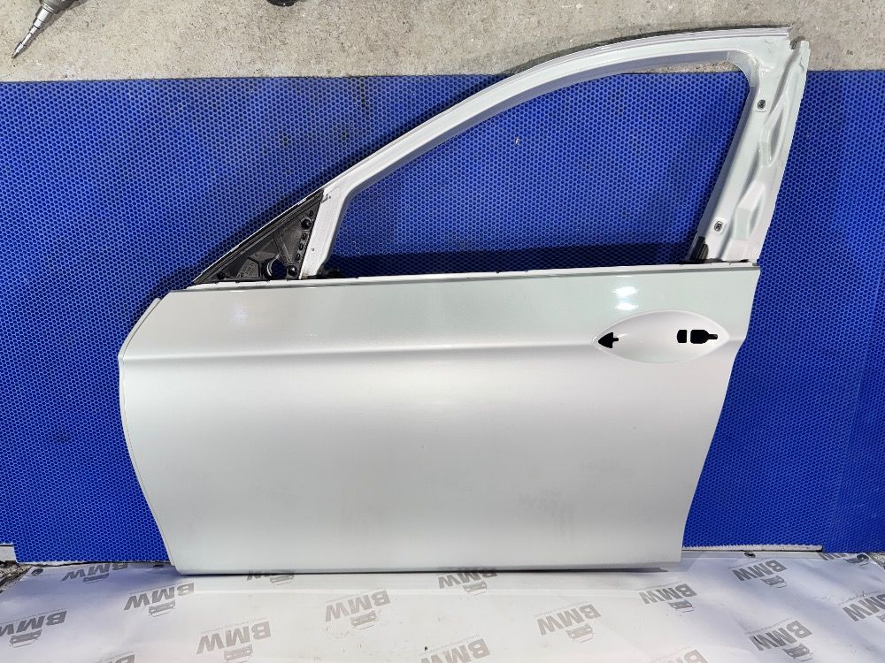 Левая дверь BMW F10 цвет 354 (серебро)