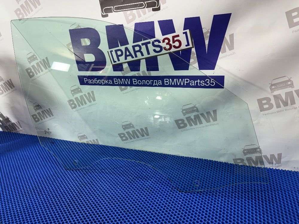 Переднее правое стекло BMW F30, F80