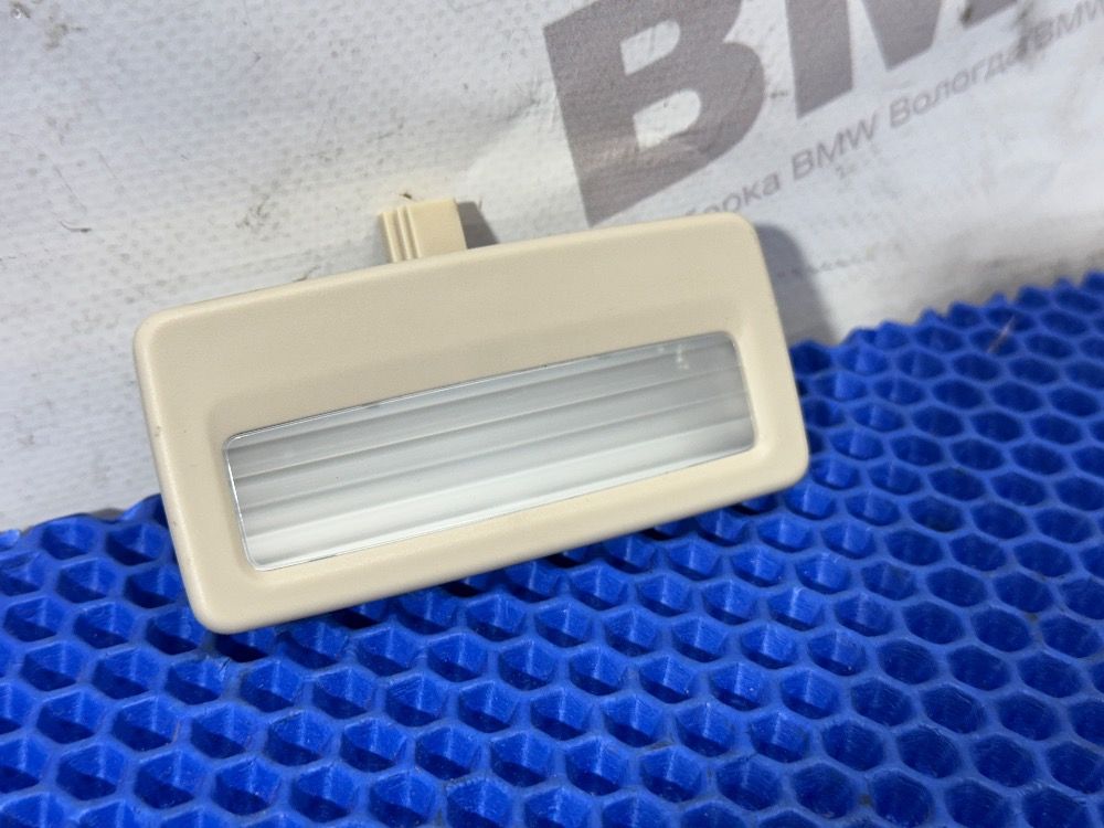 Плафон подсветки потолка BMW F10, F01, F07 устрица