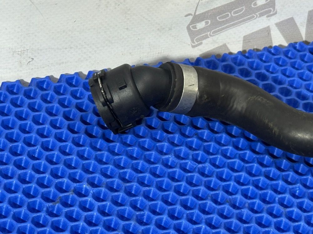 Патрубок системы охлаждения BMW F10