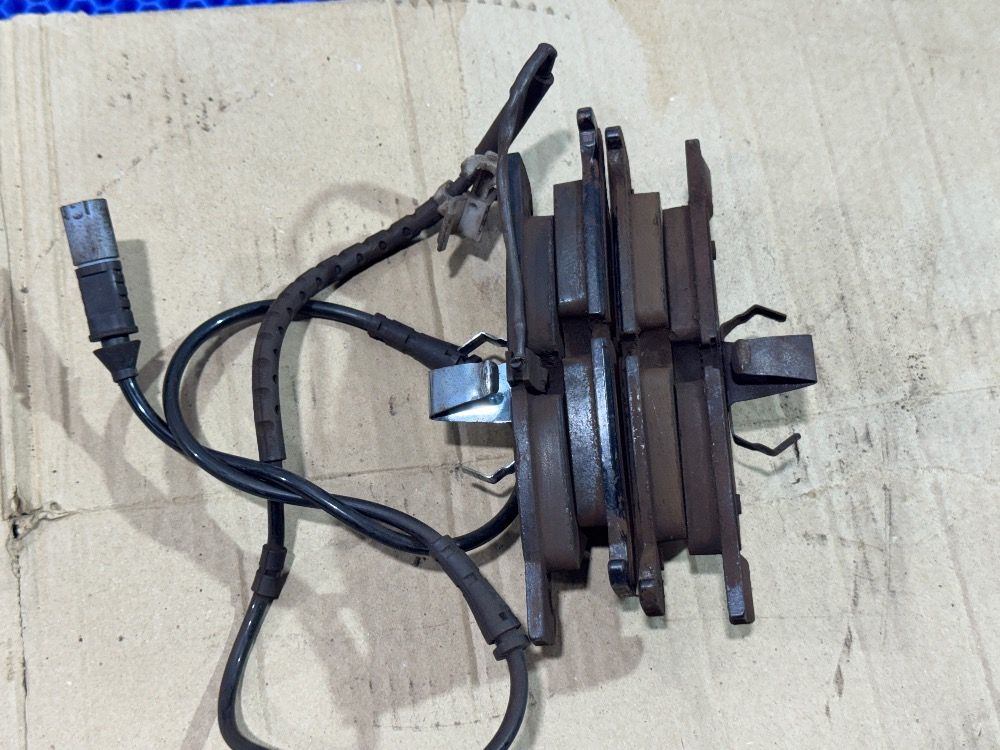 Колодки передние TRW BMW F10 под 330/24 диск