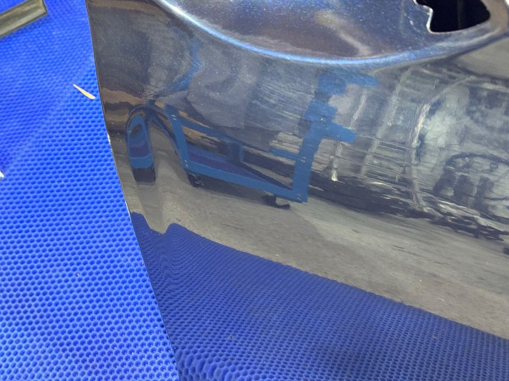 Передняя левая дверь BMW F10 оригинал дефект
