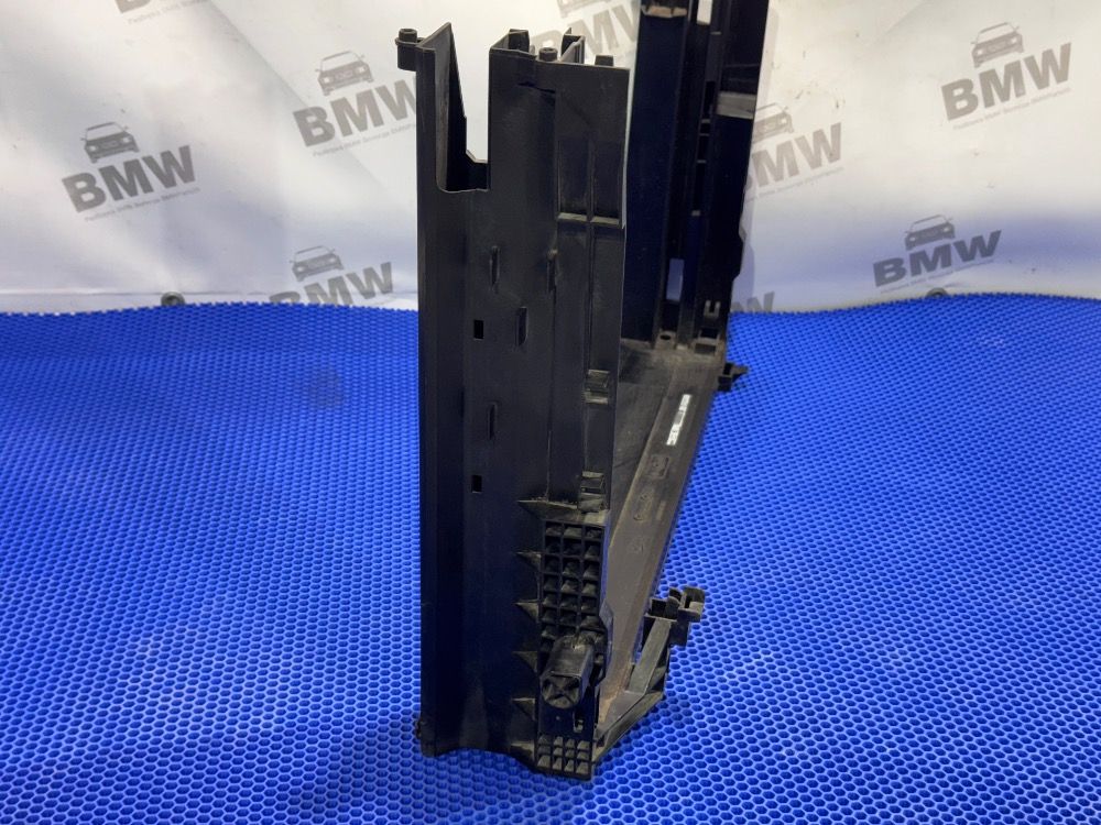 Рамка радиаторов BMW F10, F01