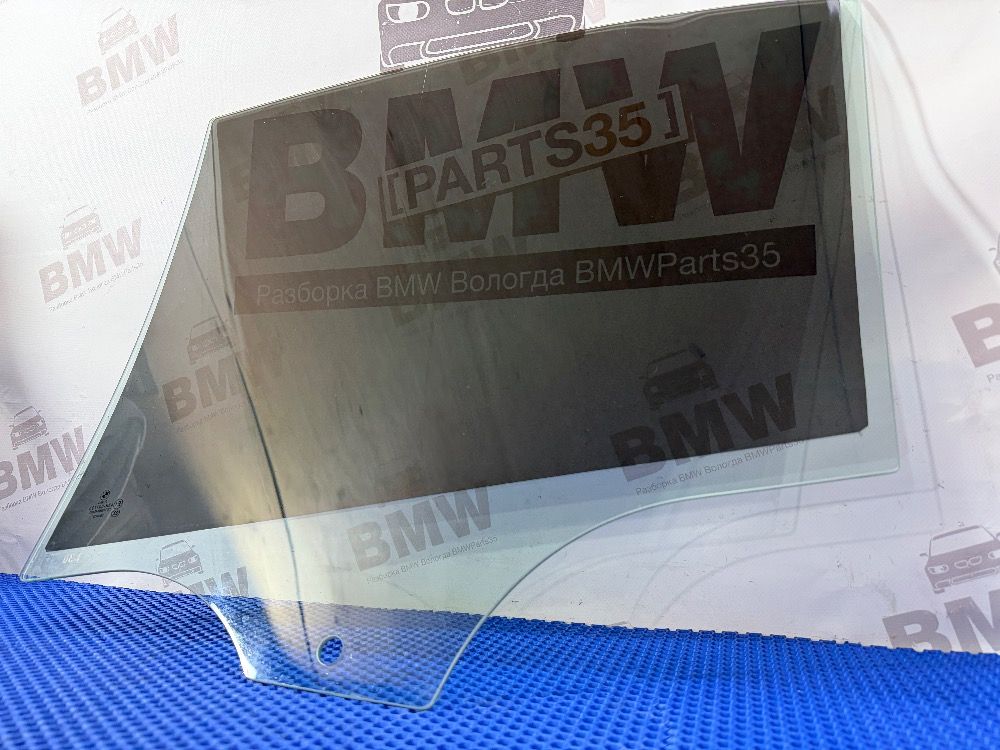 Стекло двери правое заднее BMW F30, F80