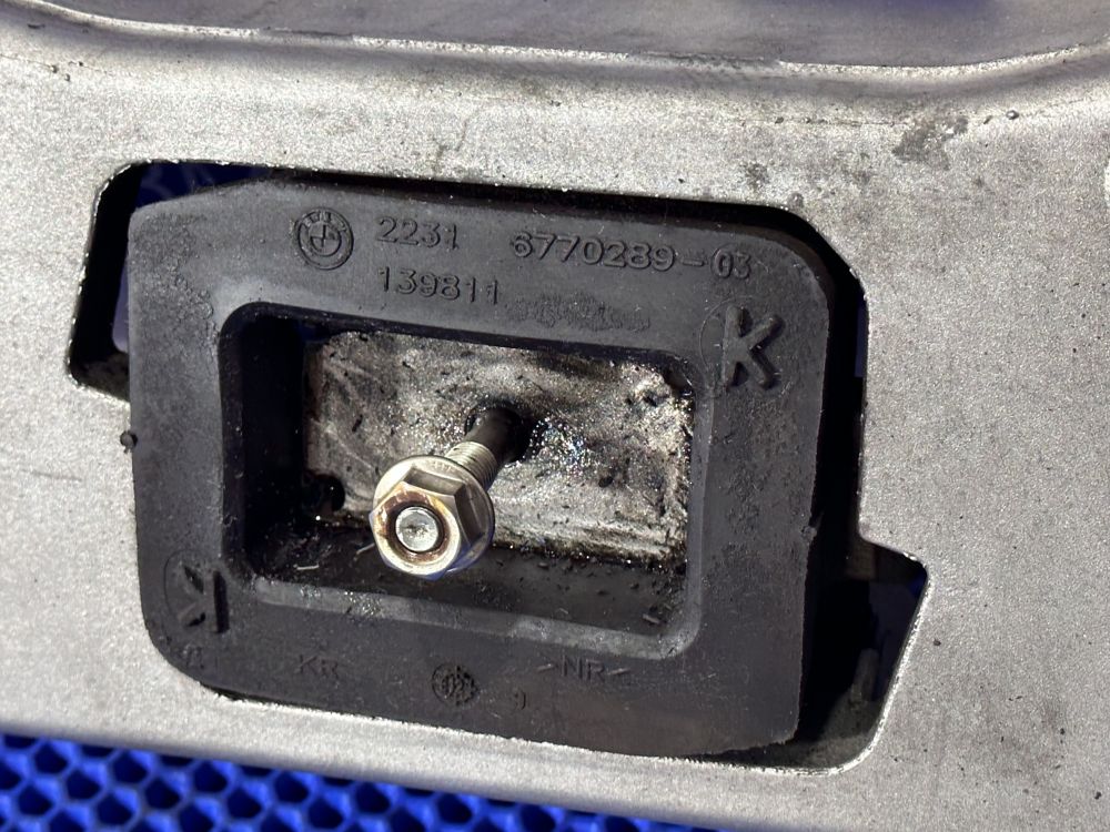 Кронштейн АКПП BMW F10,  F01, F07 мотор N55, N57
