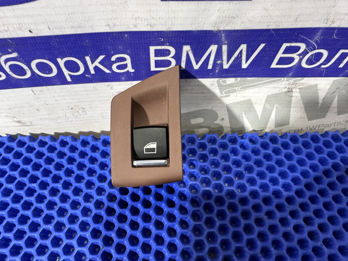 Кнопка cтеклоподъемника  BMW F10, F07, F01