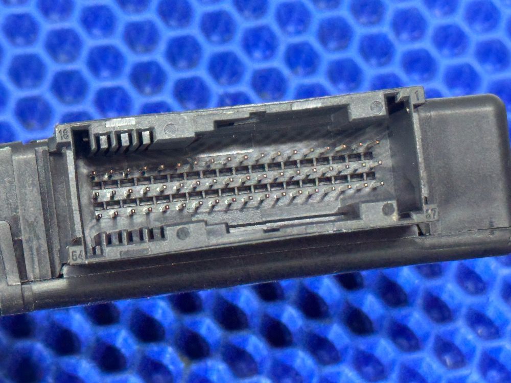 Эбу ZGW-02 4sk  BMW F10, F01, F07 дефект крепления