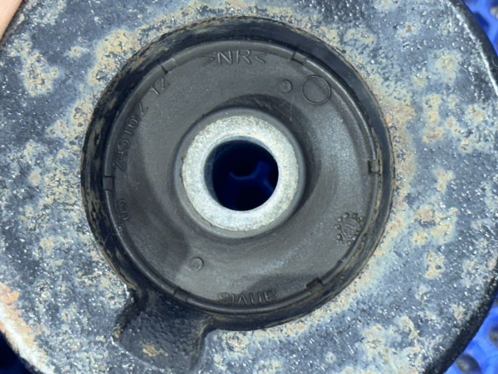 Демпфер BMW G30, G05, G06, G07