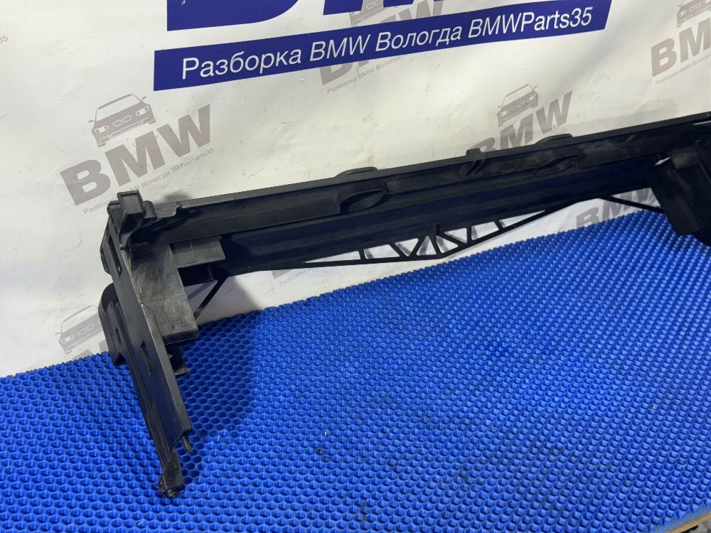 Кронштейн радиатора BMW F10, F01 мотор N55, N57