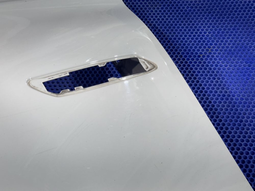 Крыло переднее левое BMW F10 с дефектами