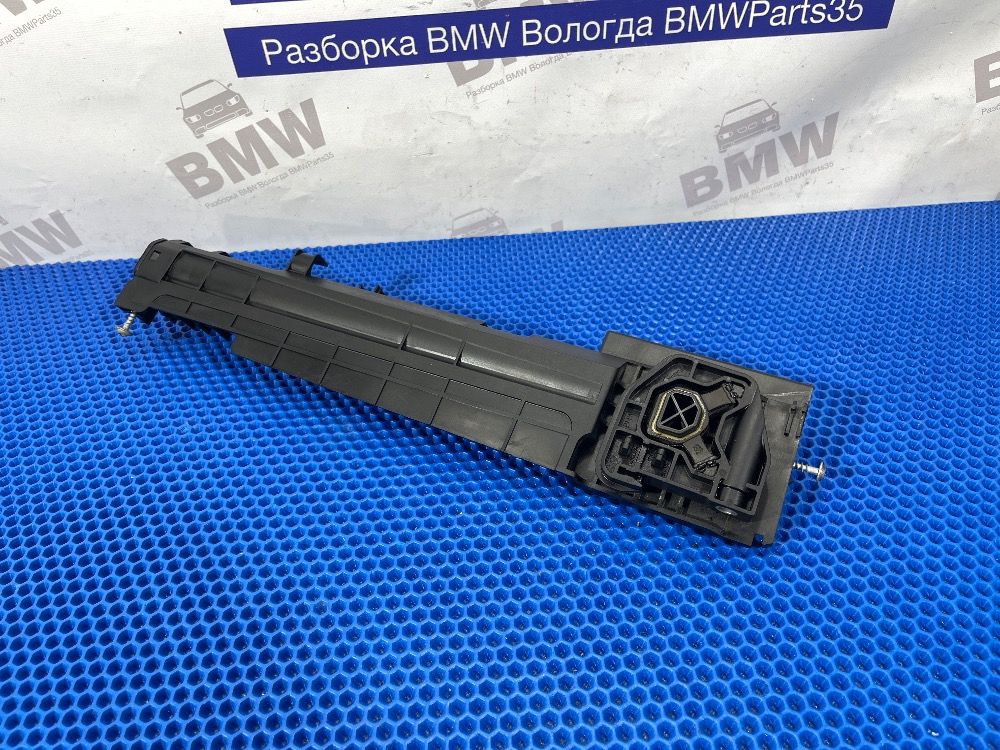 Рамка радиатора правая для BMW F30 мотор N55B30