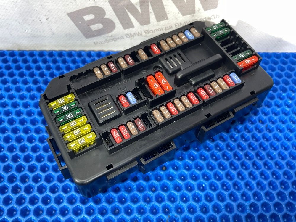 Блок предохранителей BMW F30 V7
