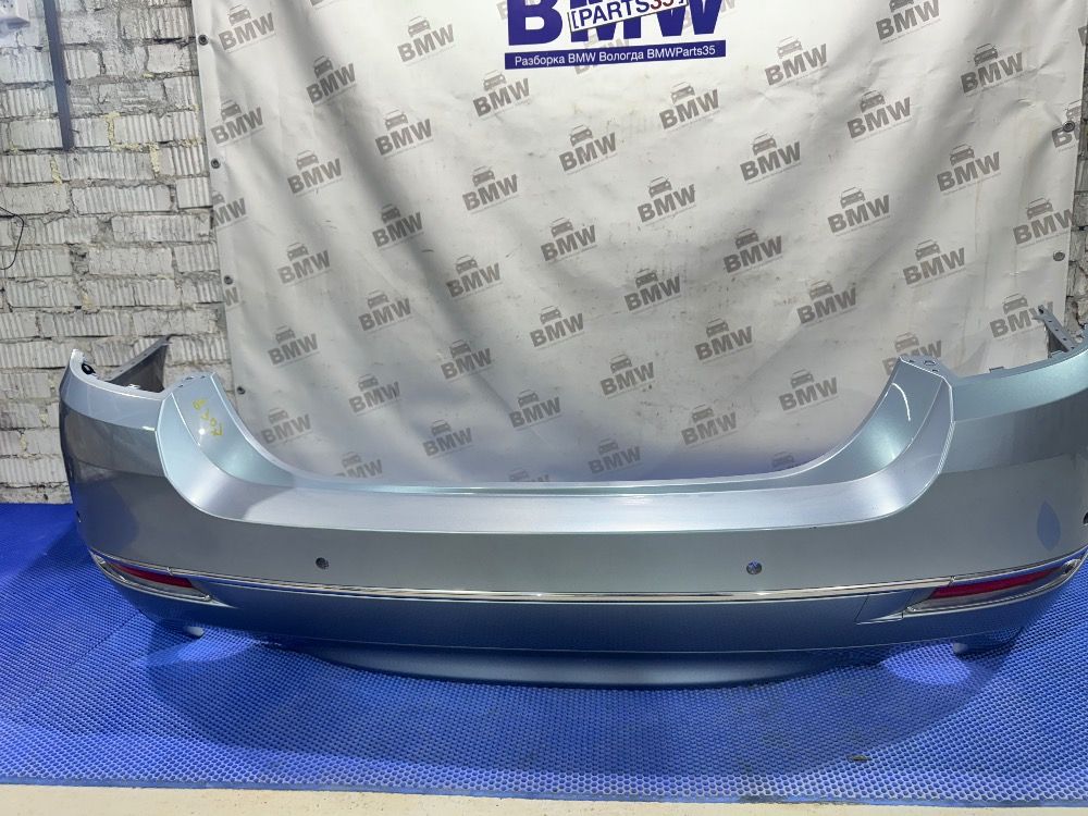Задний бампер BMW F10 LCI  Luxury под 2 трубы