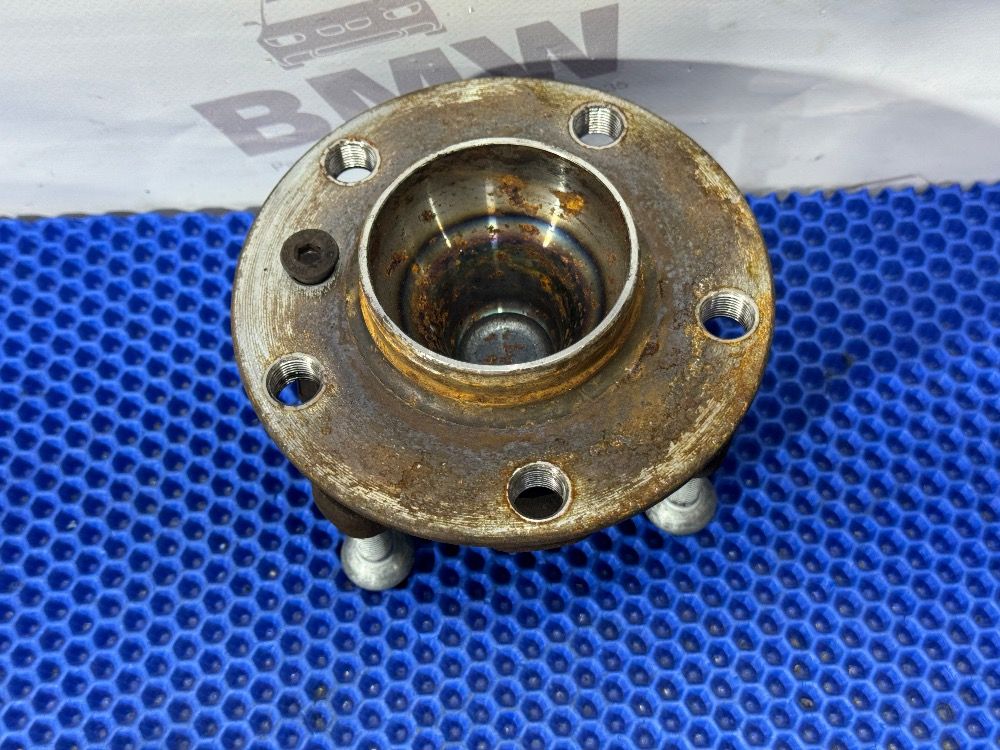 Ступица передняя BMW F10, F07, F01 пробег 66к
