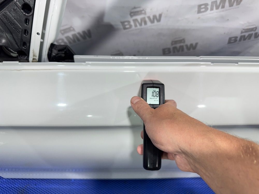 Оригинальная левая дверь BMW F10  Alpinweiss 300