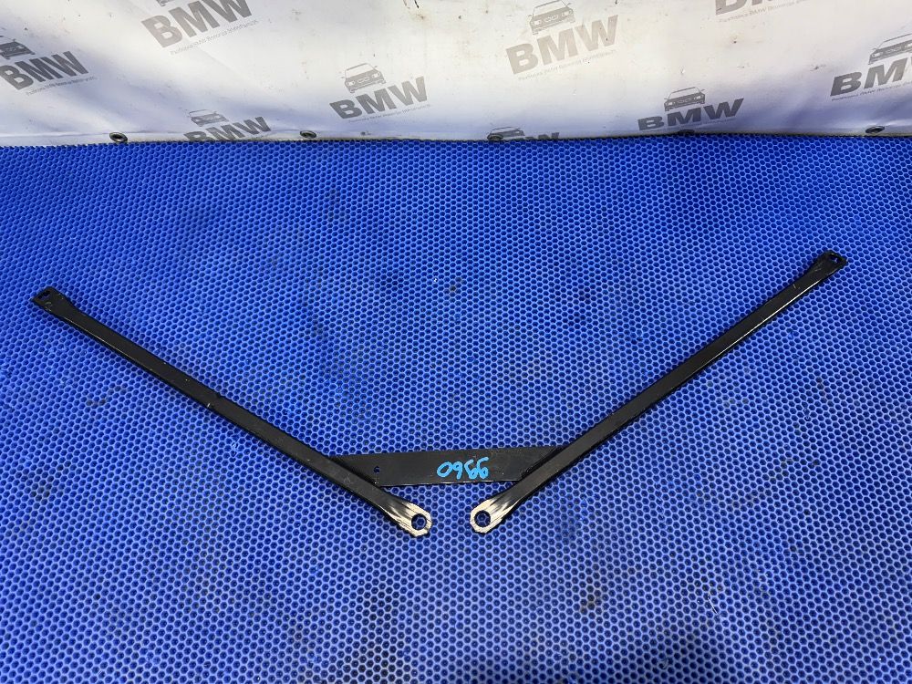 Распорка стоек BMW F30, F20, F34, F32, F36
