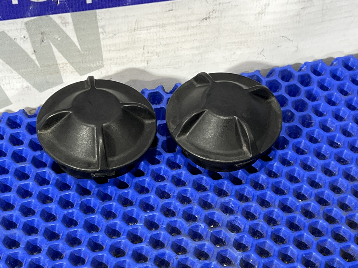 Защитный колпачок стаканов стоек BMW F10, F01, F07