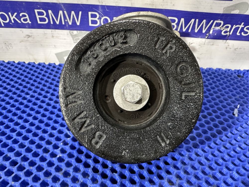 Демпфер задний BMW F10, F01, F07 правый