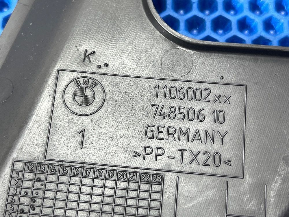 Левая крышка замка капота BMW F10, F11 Оригинал
