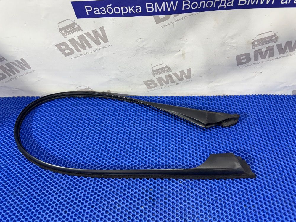 Резинка левой двери BMW F10 верхняя