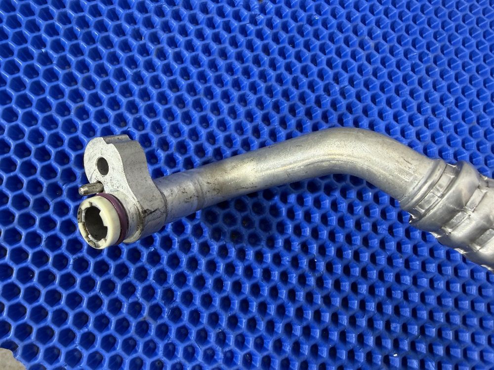 Трубка кондиционера BMW F10, F01, F07