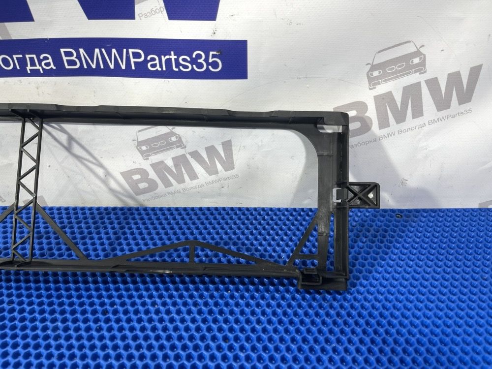 Рамка доп. радиатора  BMW F10, F01 Hybrid