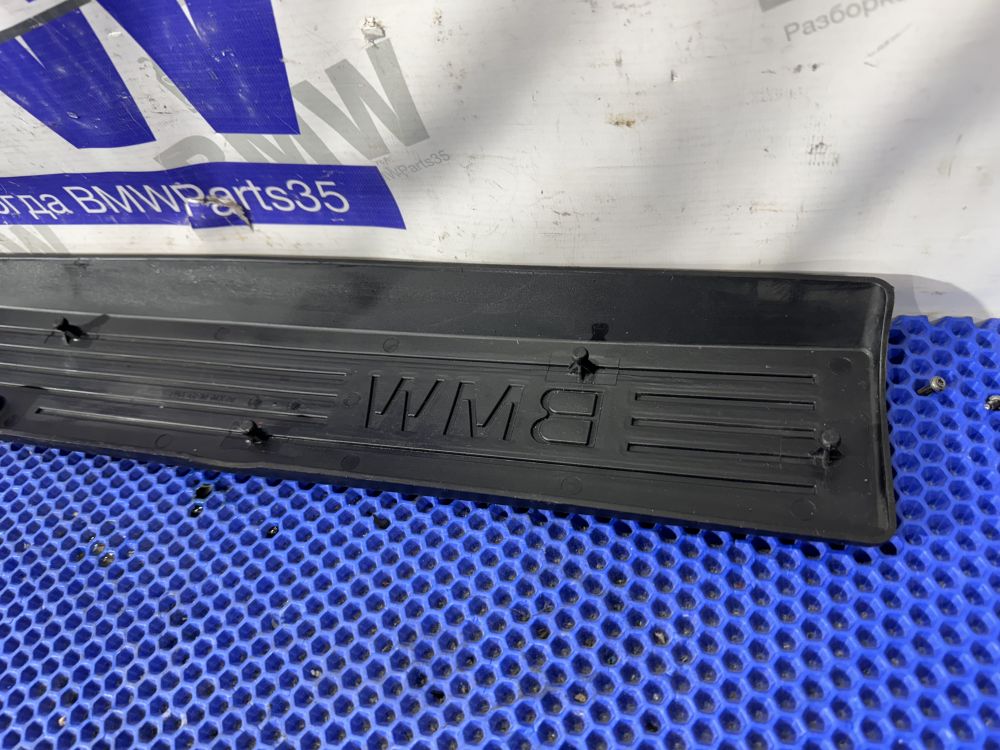 Защитная накладка BMW E60, E90, E70, E84