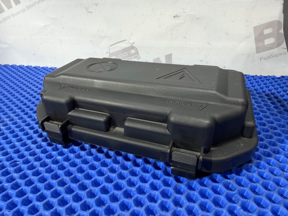 Корпус блока предохранителей BMW F30, F20, F32