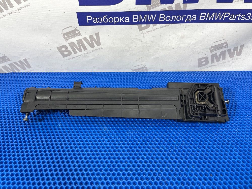 Рамка радиатора правая для BMW F30 мотор N55B30