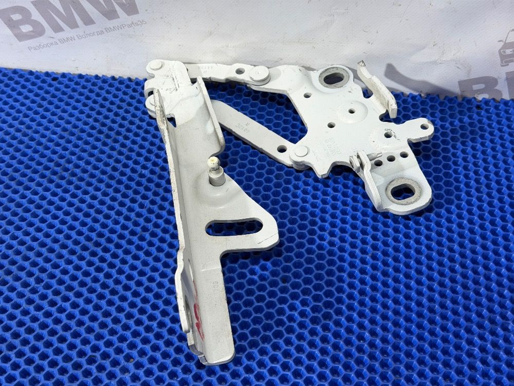 Петля капота правая BMW F30, F20, F32, F34, F36