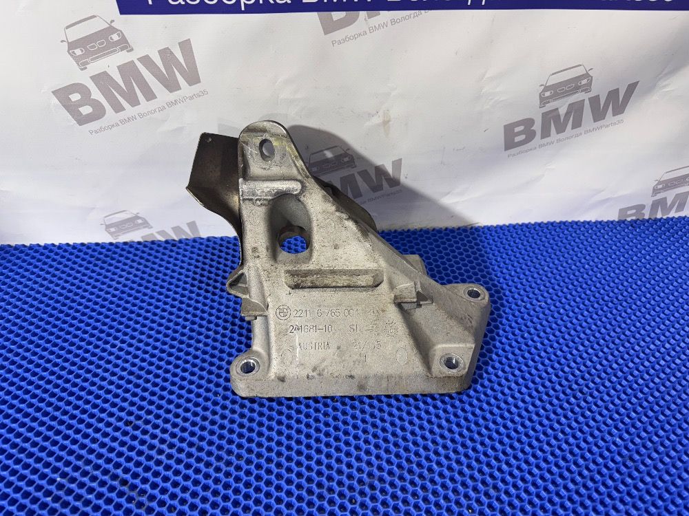 Кронштейн двигателя правый BMW E90, E87, E81 N52