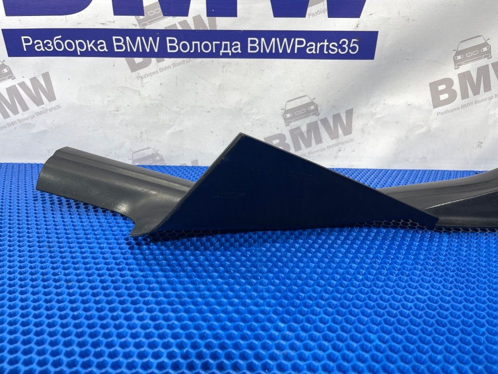 Внутренняя правая накладка на порог BMW E60 царапк