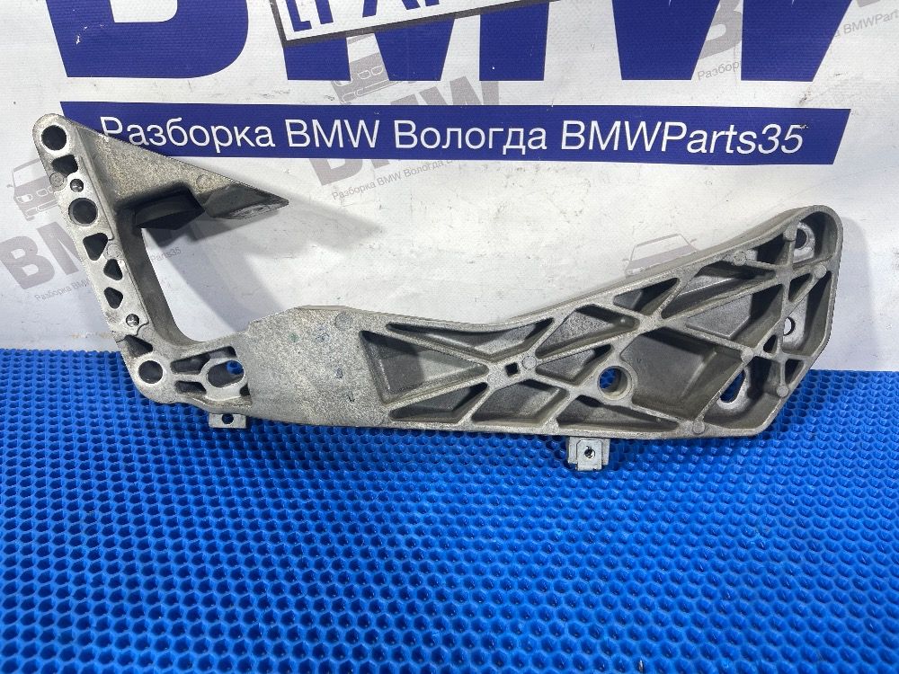 Опорная балка КПП BMW F30, E90 XDrive с Японии