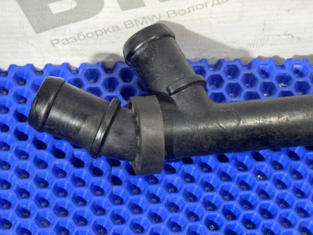 Возвратный патрубок BMW F10, F07, F01