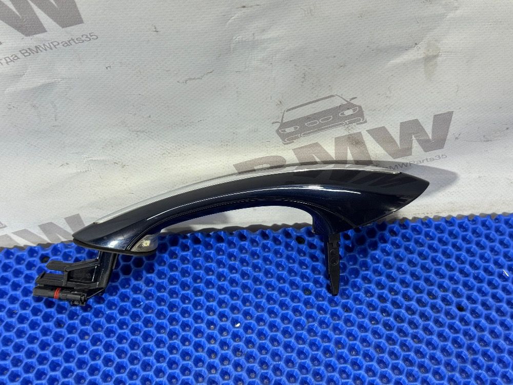 Левая ручка задней двери BMW F10, F07,F01 цвет A89