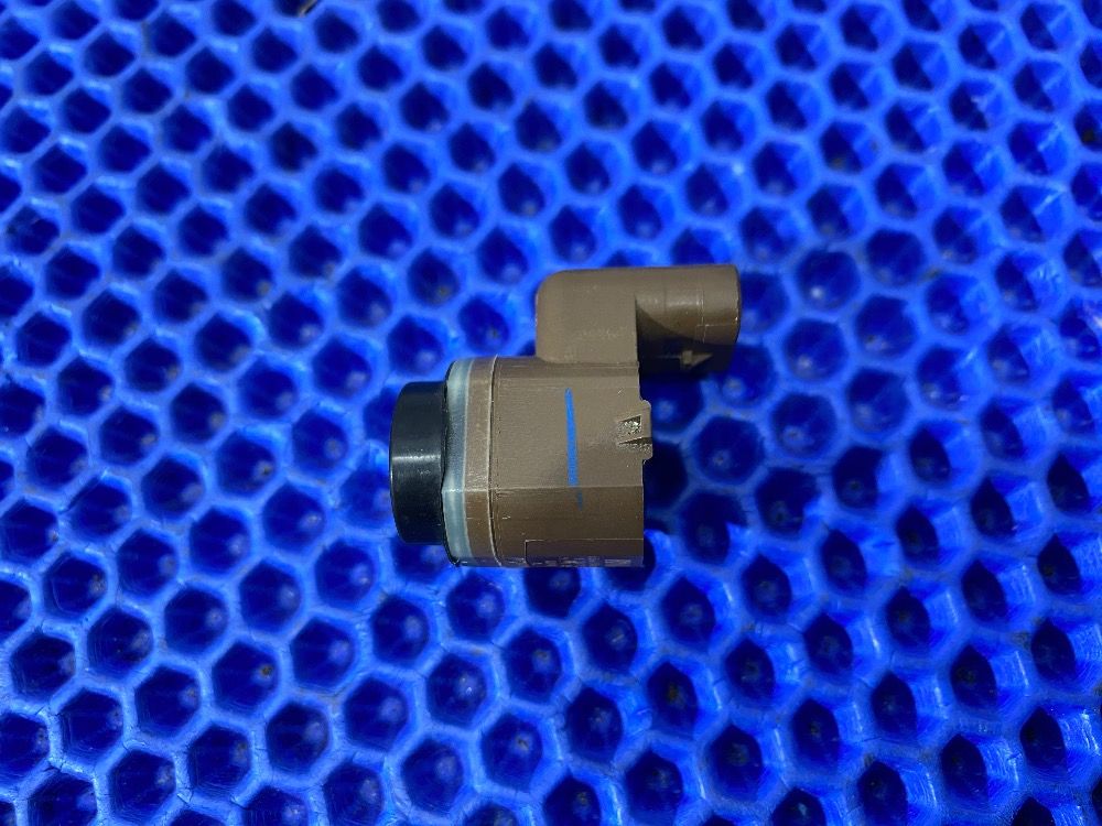 Датчик парктроника bmw F10, F25, F06