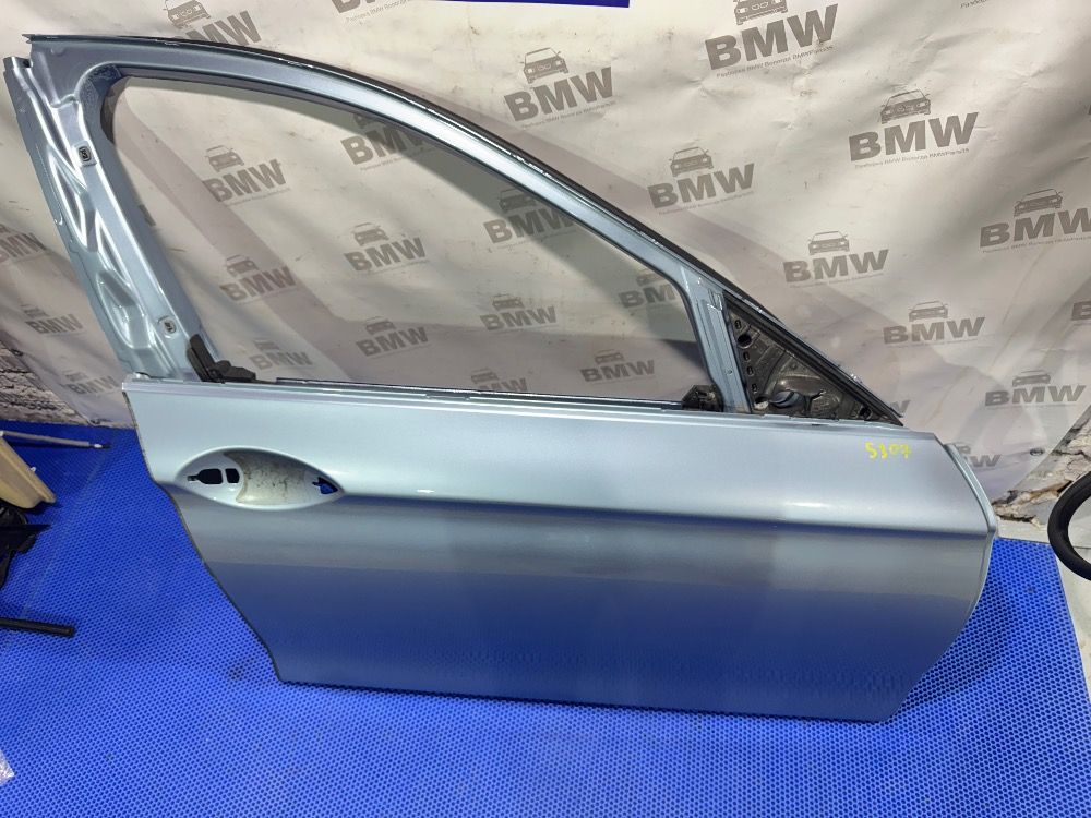 Передняя правая дверь BMW F10 цвет B40 голубой