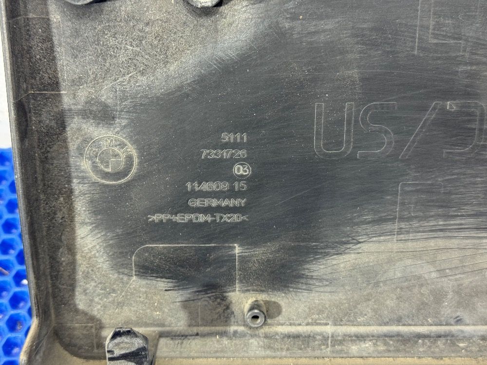 Площадка номерного знака BMW F10 LCI USA, Japan
