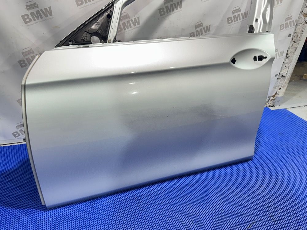 Левая дверь BMW F10 цвет 354 (серебро)